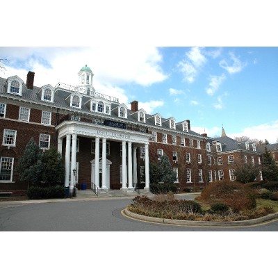 Georgetown Preparatory School  乔治敦预备高中